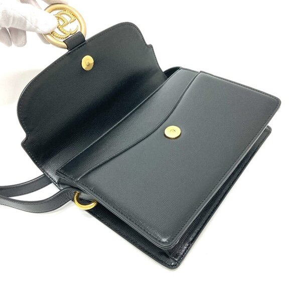 GUCCI Black GG Marmont Shoulder Bag - Picture 7 of 13
